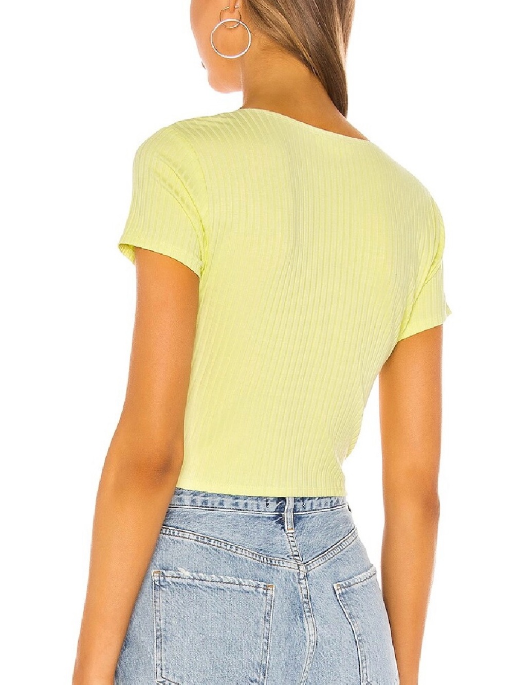 Lovers + Friends
Coco Tee
Color: Honeydew Green
XS
Scoop-Neck Crop Top - Picture 3 of 5
